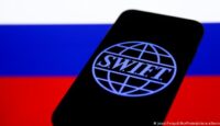 Bazuka financiara cu care Occidentul pedepseste Rusia: eliminarea din SWIFT