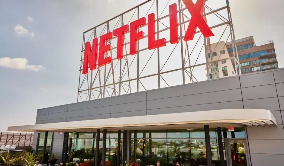 Netflix ia in calcul o noua strategie de publicitate, fara Microsoft